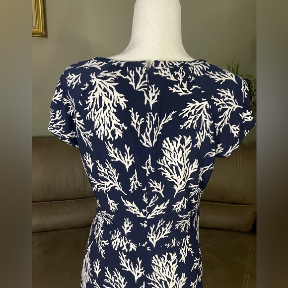 Michael Kors Nautical Coral Navy & White Coral Reef Cap Sleeve Midi Dress Sz M - Picture 6 of 12